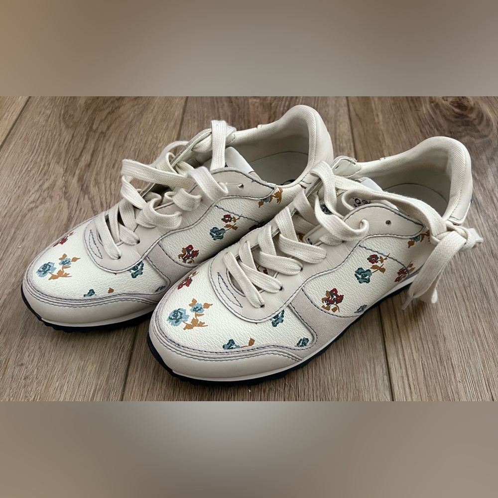 Coach C142 runner shoes rose chalk floral size 5.5